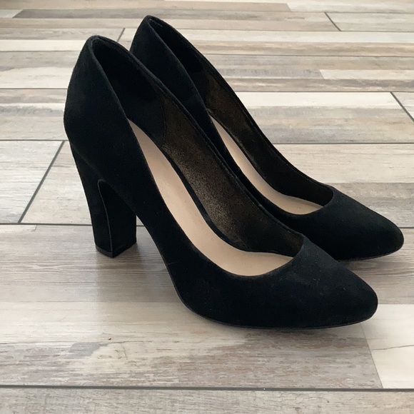 Fergie black heels
